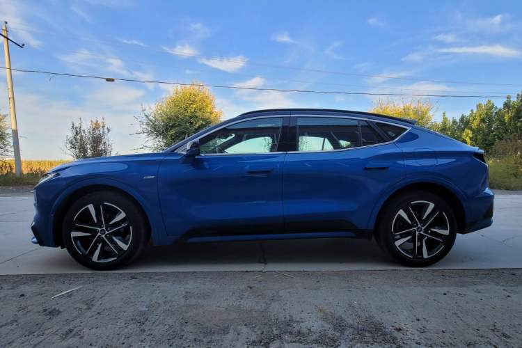 Used Ford EVOS 2022 EcoBoost 245 ST-Line Left Side