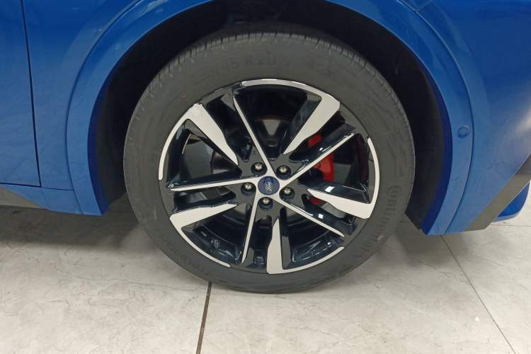 Used Ford EVOS 2022 EcoBoost 245 ST-Line Right Front Wheel Hub