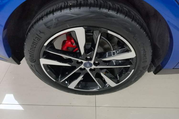 Used Ford EVOS 2022 EcoBoost 245 ST-Line Right Rear Wheel Hub