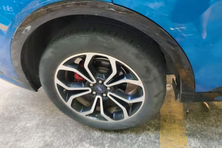 Used Ford EVOS 2022 EcoBoost 245 Sport Edition Right Rear Wheel Hub