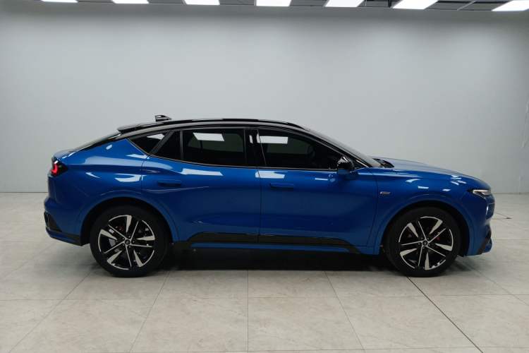 Used Ford EVOS 2022 EcoBoost 245 ST-Line Right Side