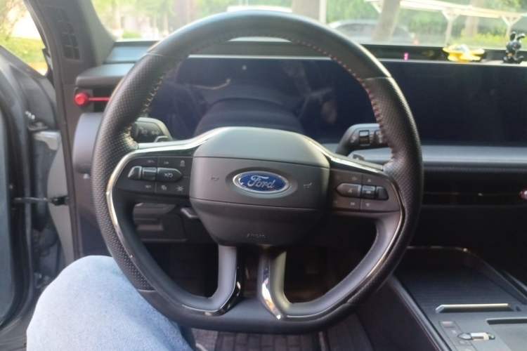 Used Ford EVOS 2022 EcoBoost 245 ST-Line Steering Wheel