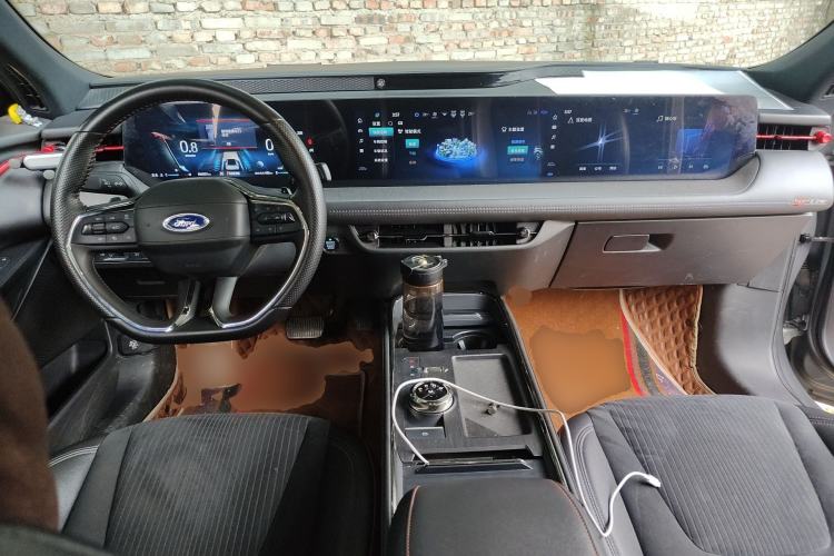 Used Ford EVOS 2022 EcoBoost 245 Sport Edition Center Console