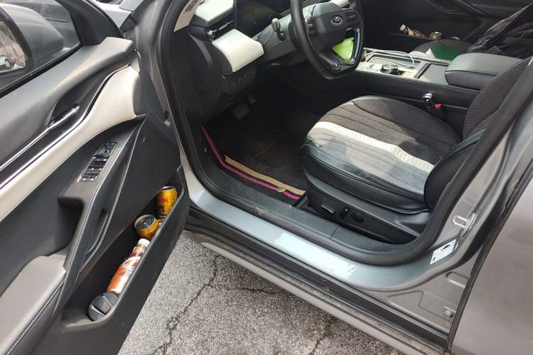 Used Ford EVOS 2022 EcoBoost 245 Style Edition Driver Seat