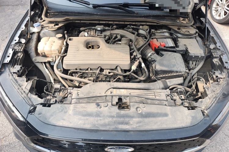 Used Ford EVOS 2022 EcoBoost 245 Style Edition Engine Bay
