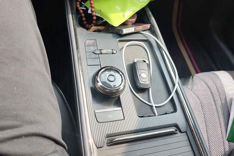 Used Ford EVOS 2022 EcoBoost 245 Style Edition Gear Lever