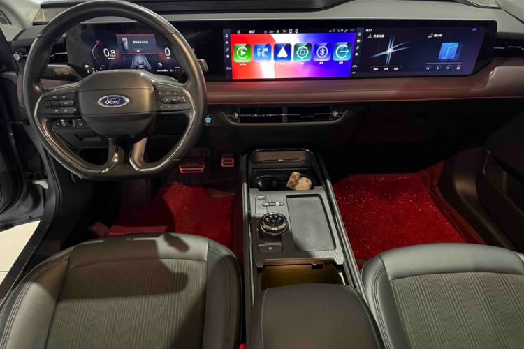 Used Ford EVOS 2022 EcoBoost 245 Style Edition Interior 1