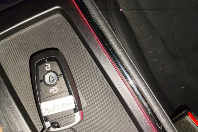 Used Ford EVOS 2022 EcoBoost 245 ST-Line Interior 1