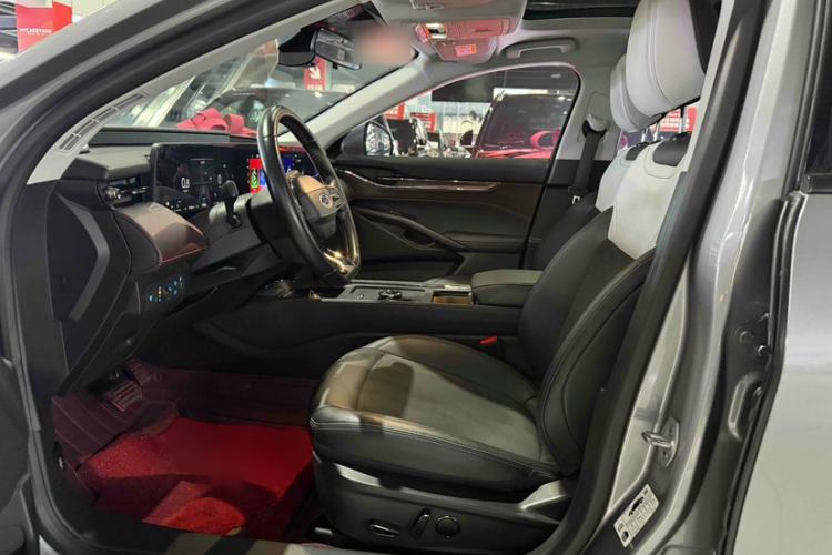 Used Ford EVOS 2022 EcoBoost 245 Style Edition Left Front Seat