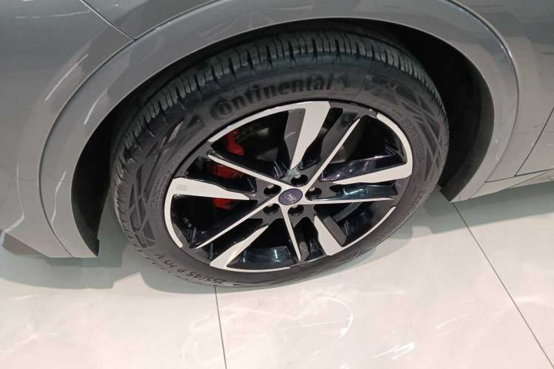 Used Ford EVOS 2022 Facelift EcoBoost 245 ST-Line Left Front Wheel Hub