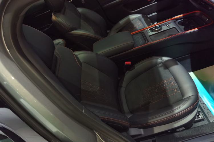 Used Ford EVOS 2022 EcoBoost 245 First Edition Limited Edition Right Front Seat