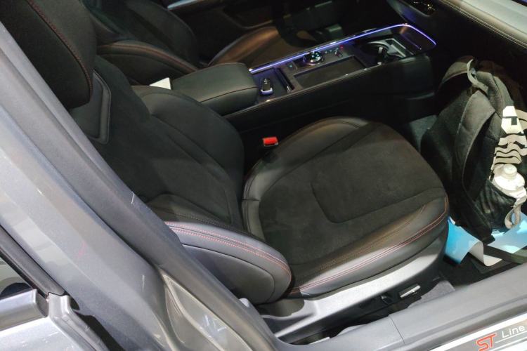 Used Ford EVOS 2022 EcoBoost 245 ST-Line Right Front Seat
