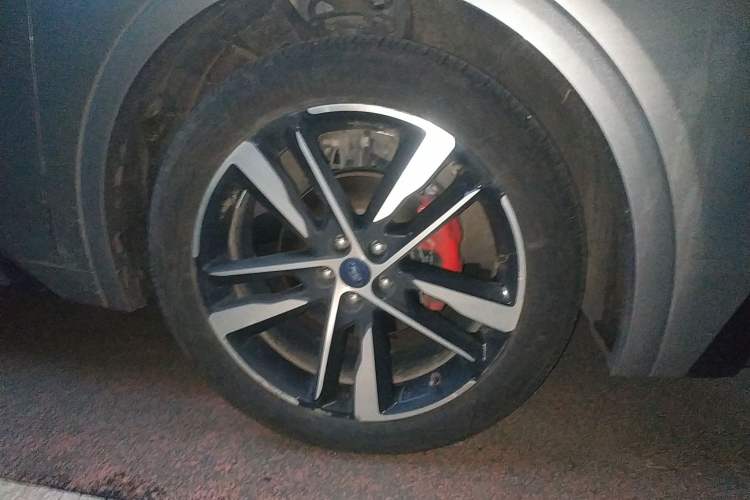 Used Ford EVOS 2022 EcoBoost 245 ST-Line Right Front Wheel Hub