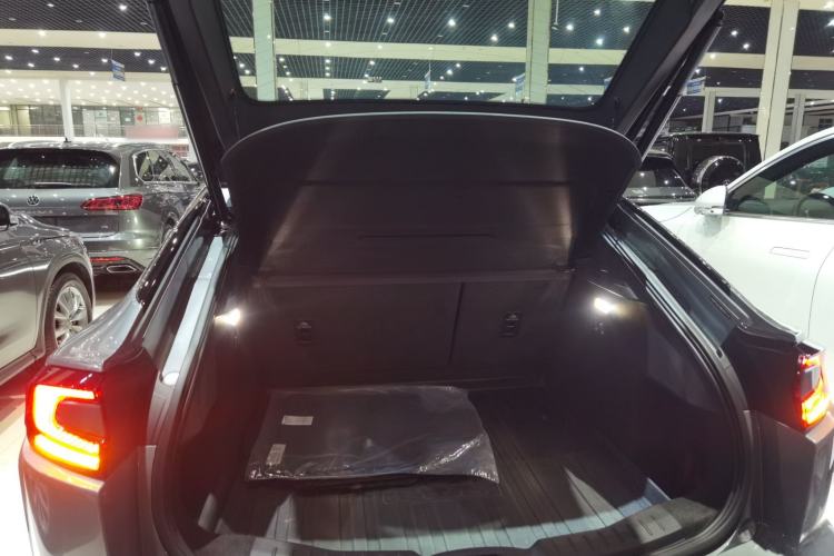 Used Ford EVOS 2022 EcoBoost 245 First Edition Limited Edition Trunk