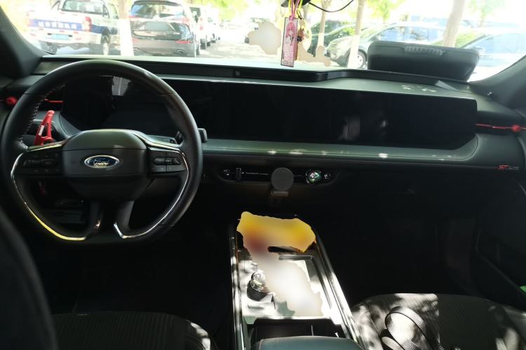 Used Ford EVOS 2022 EcoBoost 245 Sport Edition Center Console