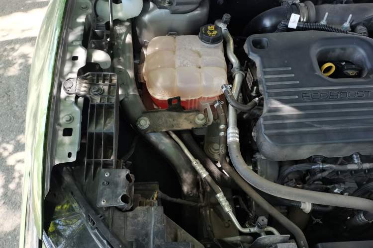 Used Ford EVOS 2022 EcoBoost 245 Sport Edition Engine Bay Right