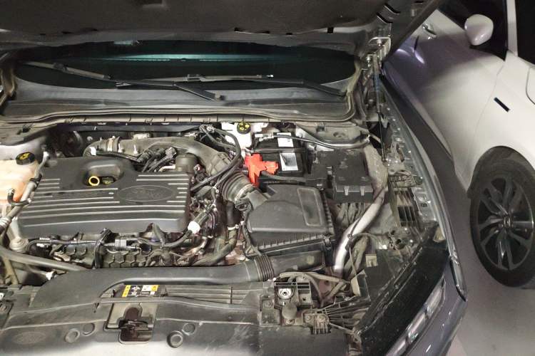 Used Ford EVOS 2022 EcoBoost 245 Sport Edition Engine Bay Left