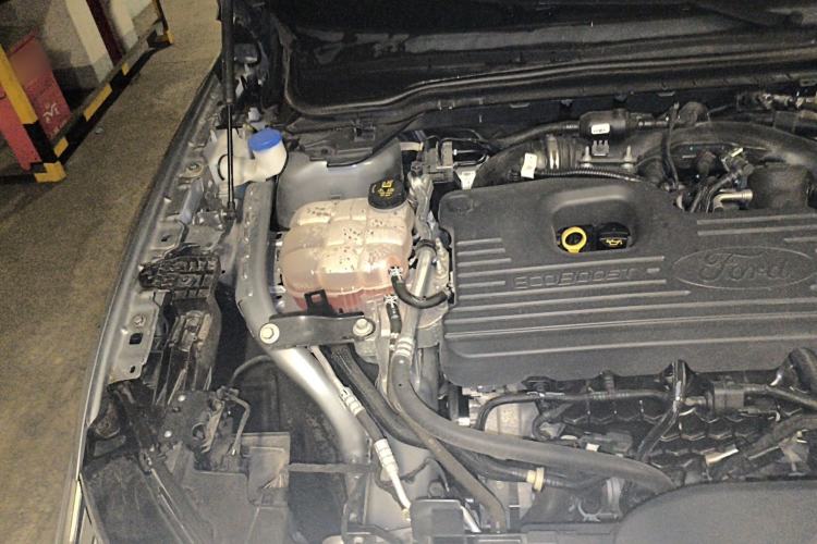 Used Ford EVOS 2022 EcoBoost 245 Style Edition Engine Bay Right