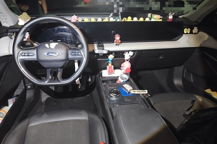 Used Ford EVOS 2022 EcoBoost 245 Style Edition Interior 2