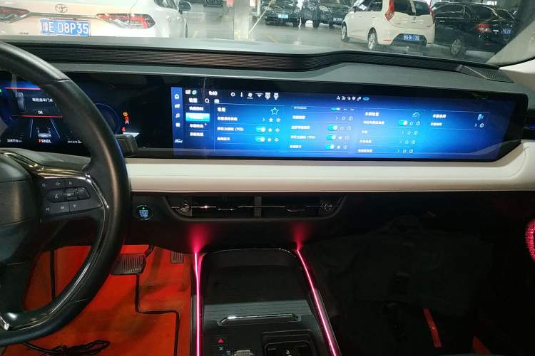 Used Ford EVOS 2022 EcoBoost 245 Style Edition Audio And AC Panel