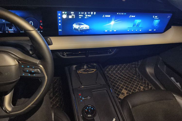 Used Ford EVOS 2022 EcoBoost 245 Style Edition Audio And AC Panel