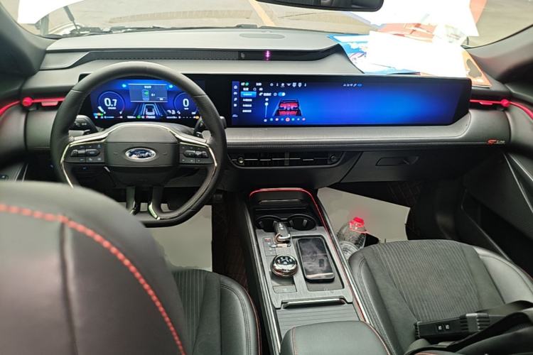 Used Ford EVOS 2022 EcoBoost 245 Sport Edition Center Console