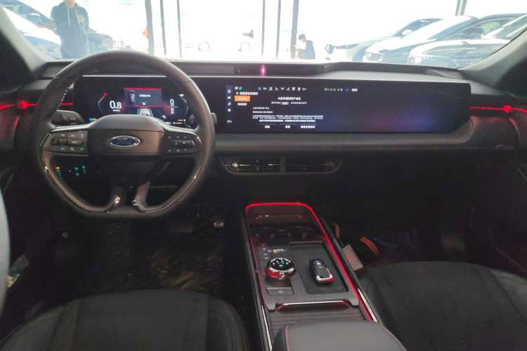 Used Ford EVOS 2022 Facelift EcoBoost 245 ST-Line Center Console