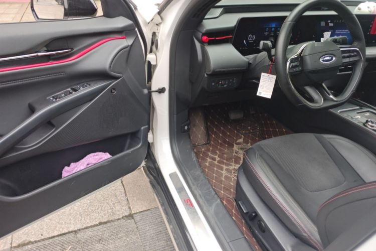 Used Ford EVOS 2022 EcoBoost 245 Sport Edition Driver Seat