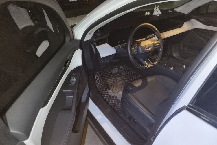 Used Ford EVOS 2022 EcoBoost 245 Style Edition Driver Seat