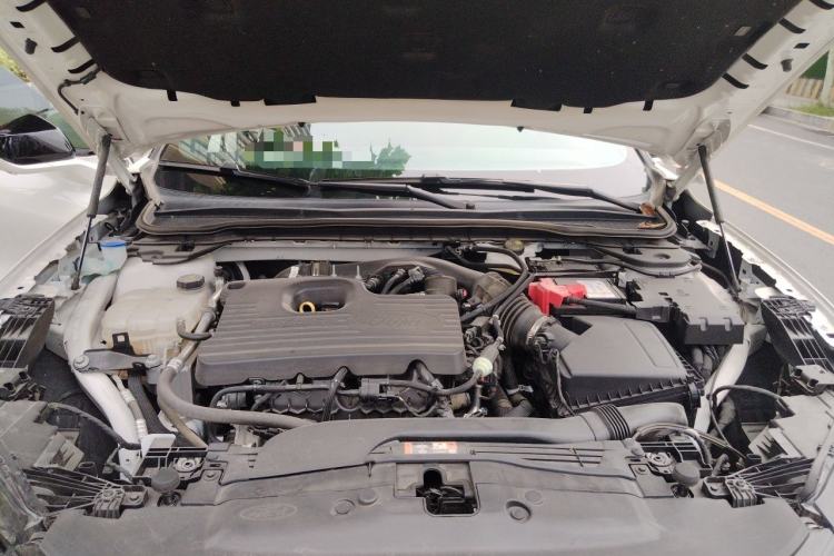 Used Ford EVOS 2022 Facelift EcoBoost 245 ST-Line Engine Bay