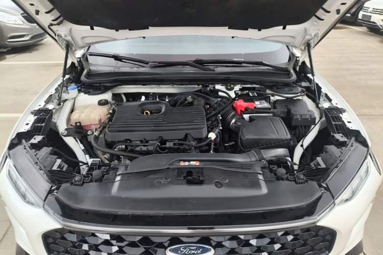 Used Ford EVOS 2022 EcoBoost 245 Sport Edition Engine Bay