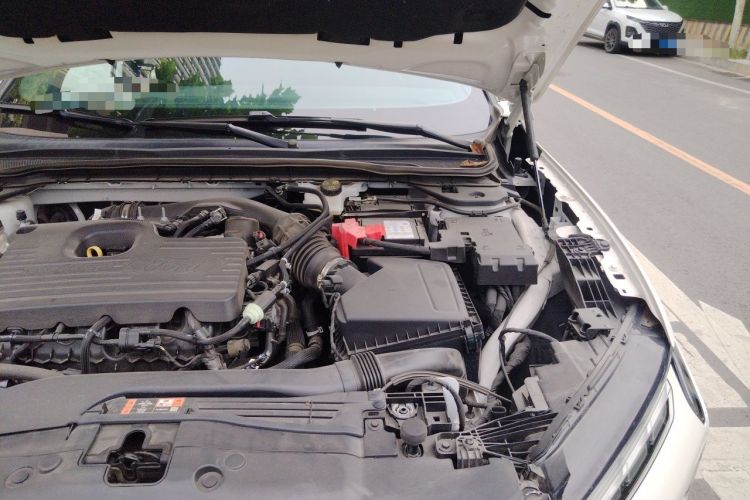 Used Ford EVOS 2022 Facelift EcoBoost 245 ST-Line Engine Bay Left