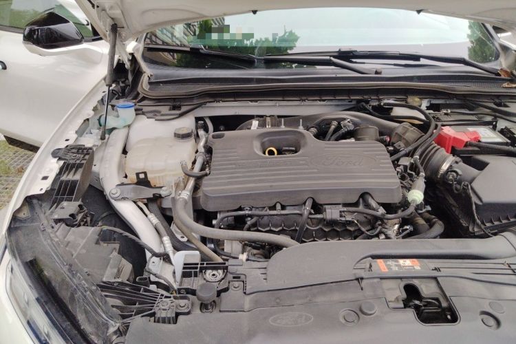 Used Ford EVOS 2022 Facelift EcoBoost 245 ST-Line Engine Bay Right