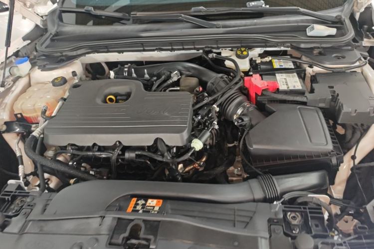 Used Ford EVOS 2022 EcoBoost 245 First Edition Limited Edition Engine Bay