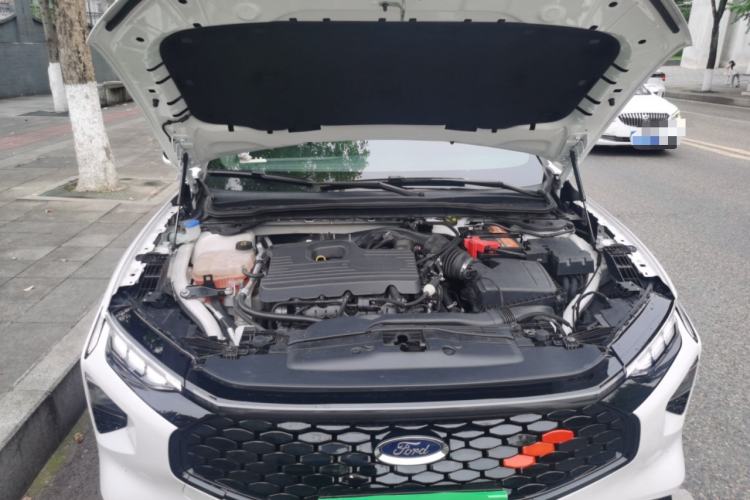 Used Ford EVOS 2022 EcoBoost 245 First Edition Limited Edition Engine Bay