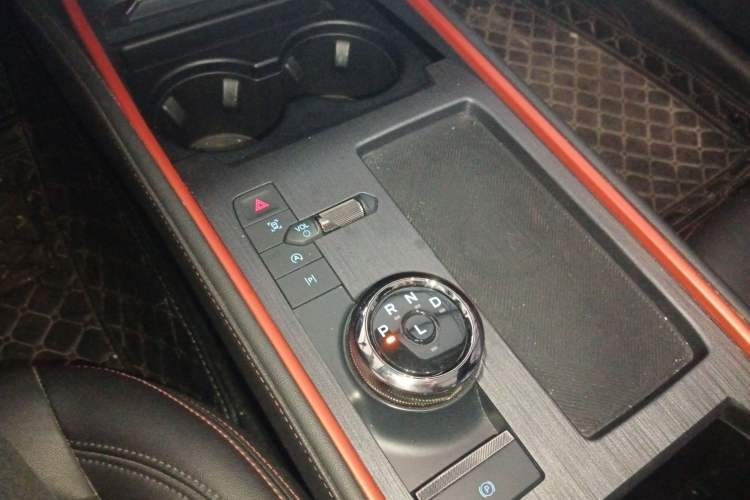 Used Ford EVOS 2022 EcoBoost 245 First Edition Limited Edition Gear Lever