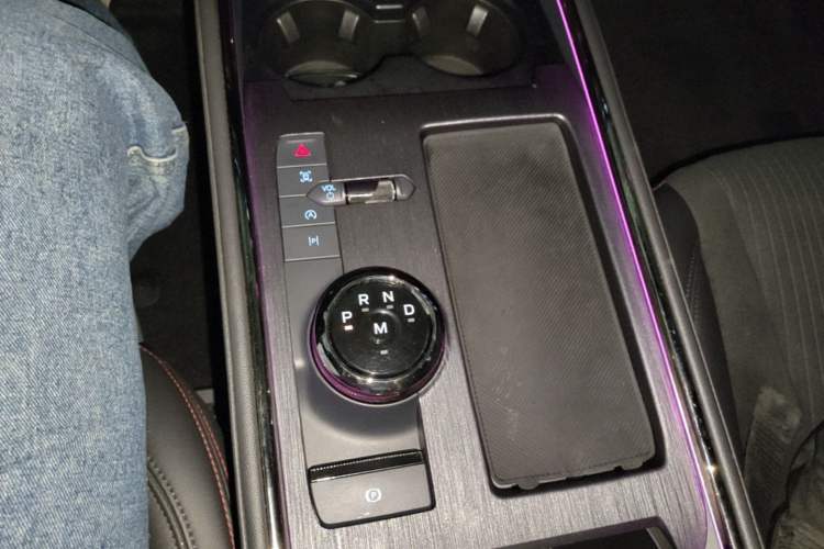 Used Ford EVOS 2022 EcoBoost 245 Sport Edition Gear Lever