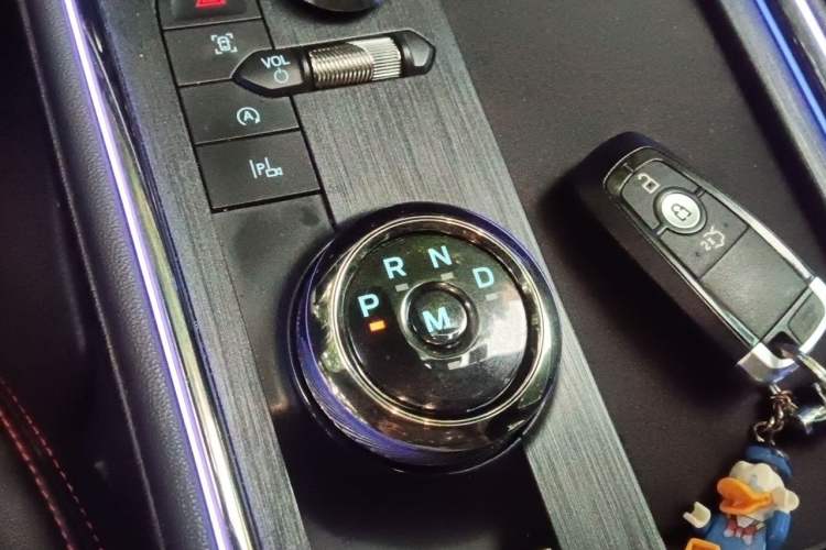 Used Ford EVOS 2022 Facelift EcoBoost 245 ST-Line Gear Lever