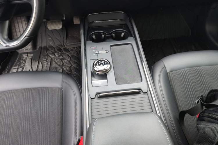 Used Ford EVOS 2022 EcoBoost 245 Style Edition Gear Lever