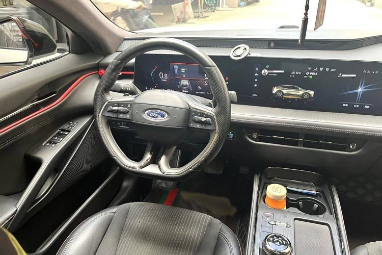 Used Ford EVOS 2022 EcoBoost 245 Sport Edition Interior 2