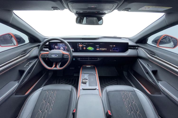 Used Ford EVOS 2022 EcoBoost 245 First Edition Limited Edition Interior 2