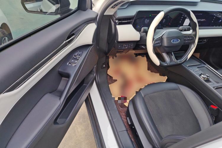 Used Ford EVOS 2022 EcoBoost 245 Style Edition Interior 3