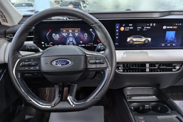 Used Ford EVOS 2022 EcoBoost 245 Style Edition Interior 3