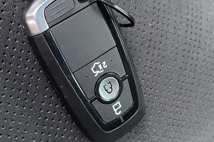 Used Ford EVOS 2022 Facelift EcoBoost 245 ST-Line Interior 3