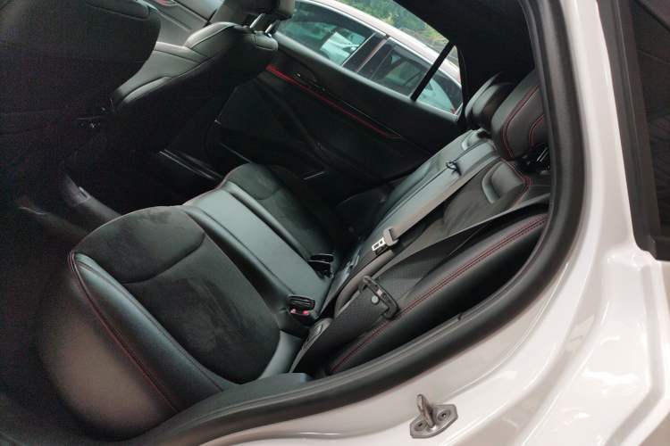 Used Ford EVOS 2022 EcoBoost 245 ST-Line Interior 4