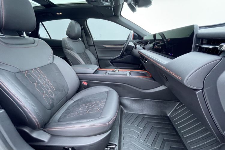 Used Ford EVOS 2022 EcoBoost 245 First Edition Limited Edition Interior 8