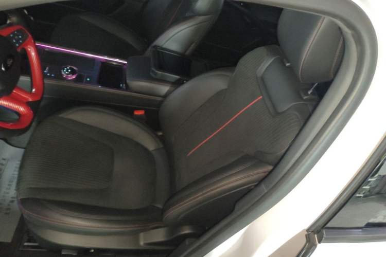 Used Ford EVOS 2022 EcoBoost 245 Sport Edition Left Front Seat