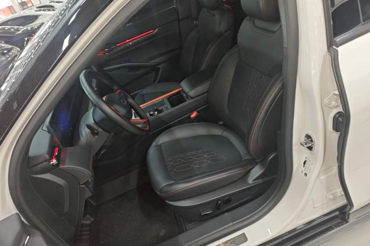 Used Ford EVOS 2022 EcoBoost 245 First Edition Limited Edition Left Front Seat