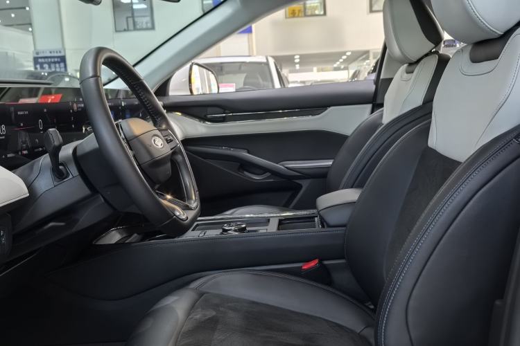 Used Ford EVOS 2022 EcoBoost 245 Style Edition Left Front Seat