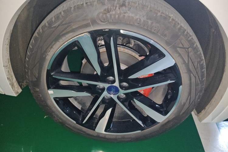 Used Ford EVOS 2022 EcoBoost 245 ST-Line Right Front Wheel Hub
